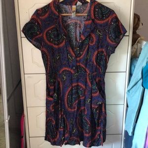 Funky retro dress with pockets!
